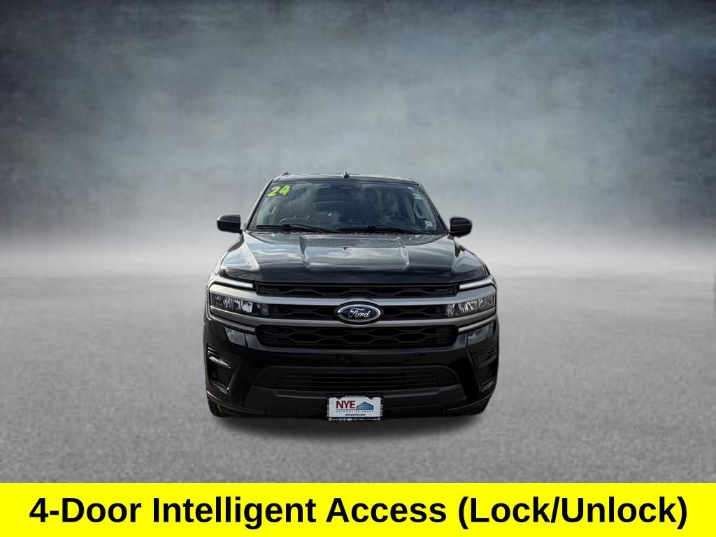 Used 2024 Black Metallic Ford XLT image 9