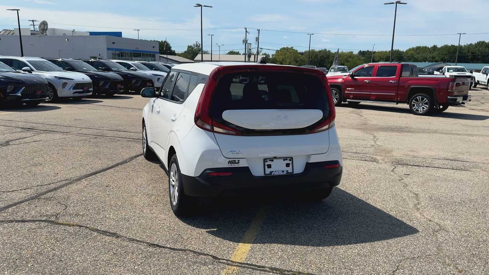 Used 2021 White Kia LX image 12