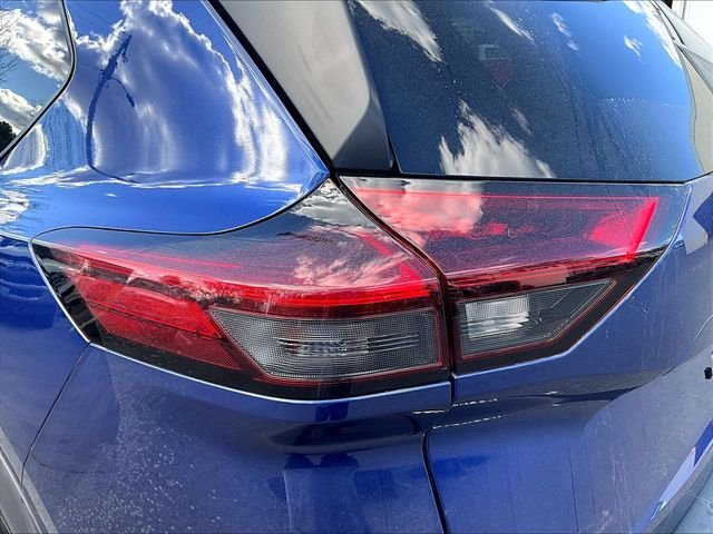 Used 2023 Blue Nissan SV image 31
