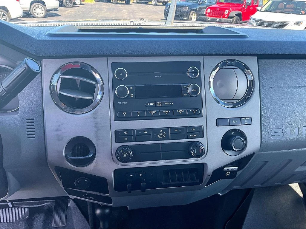 Used 2016 Blue Ford XLT image 21