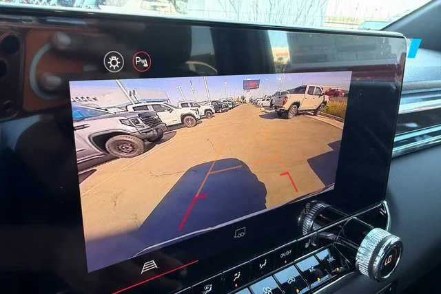 New 2026 Summit White GMC Elevation image 23