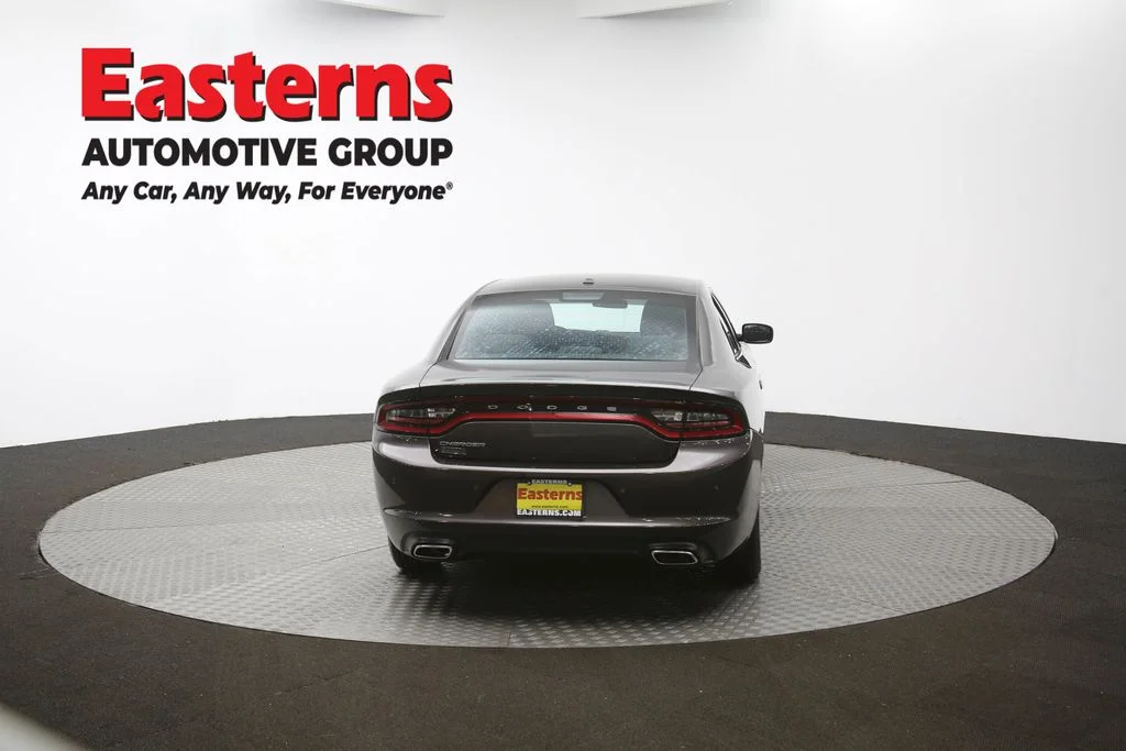 Used 2022 Gray Dodge SXT image 32