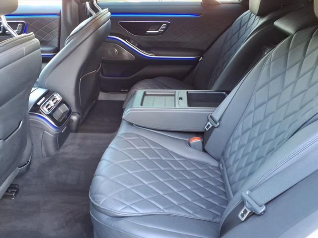 Certified Used 2024 White Mercedes-Benz S 580 image 7