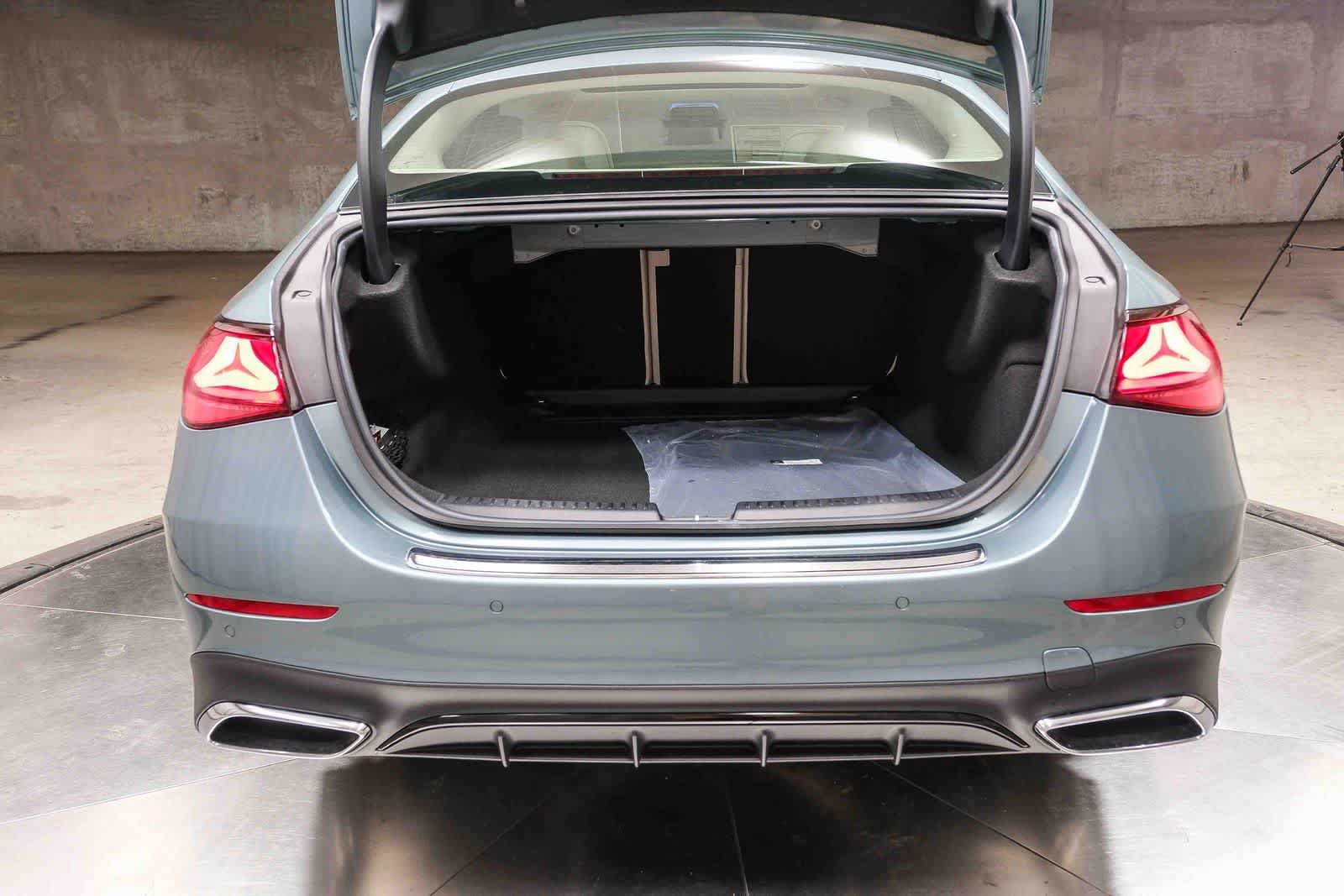 New 2027 Verde Silver Metallic Mercedes-Benz E 350 image 33