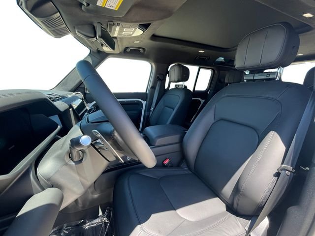 New 2026 Fuji White Land Rover V8 image 10