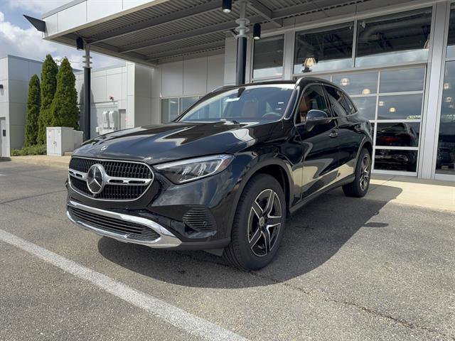 New 2026 Black Mercedes-Benz GLC 300 4MATIC® image 17