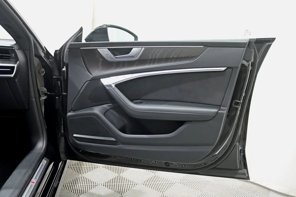 Used 2022 Black Audi 55 Prestige image 39