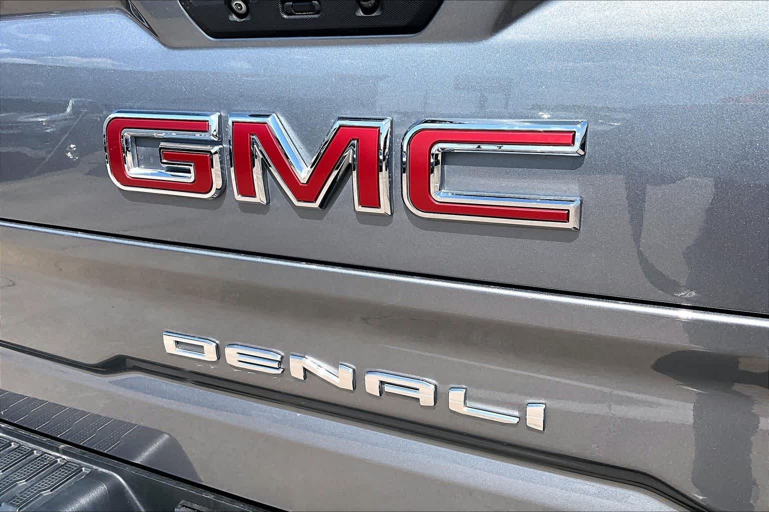 Used 2021 Satin Steel Metallic GMC Denali image 31