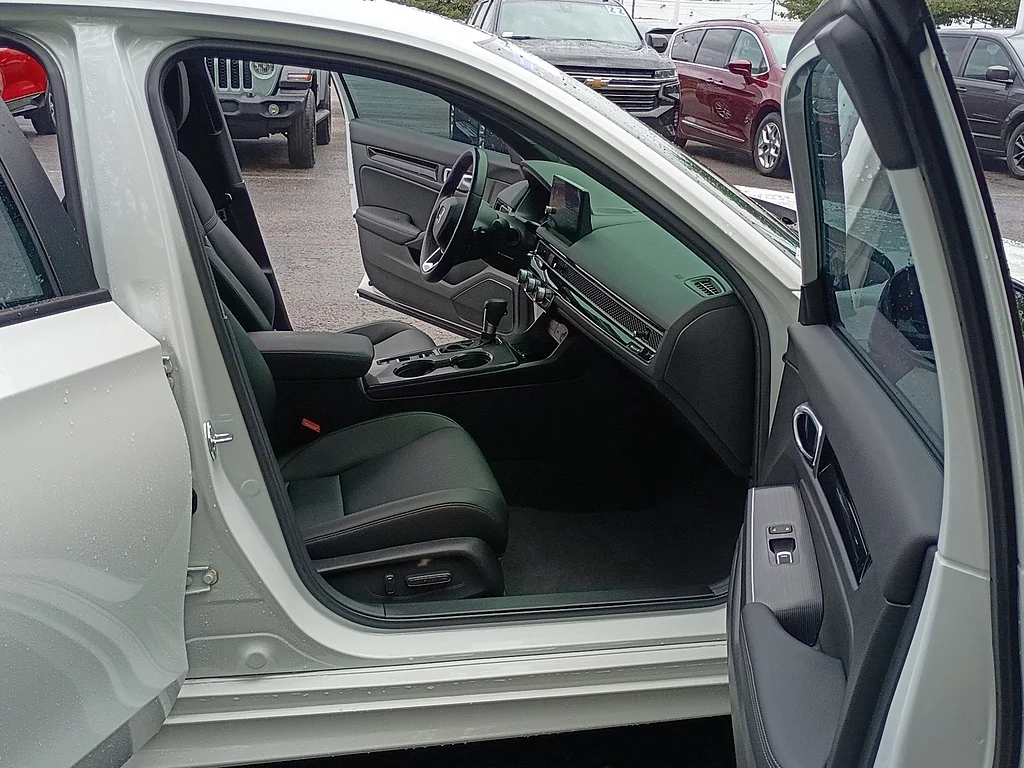 Certified Used 2025 WHITE Honda Sport Touring image 15
