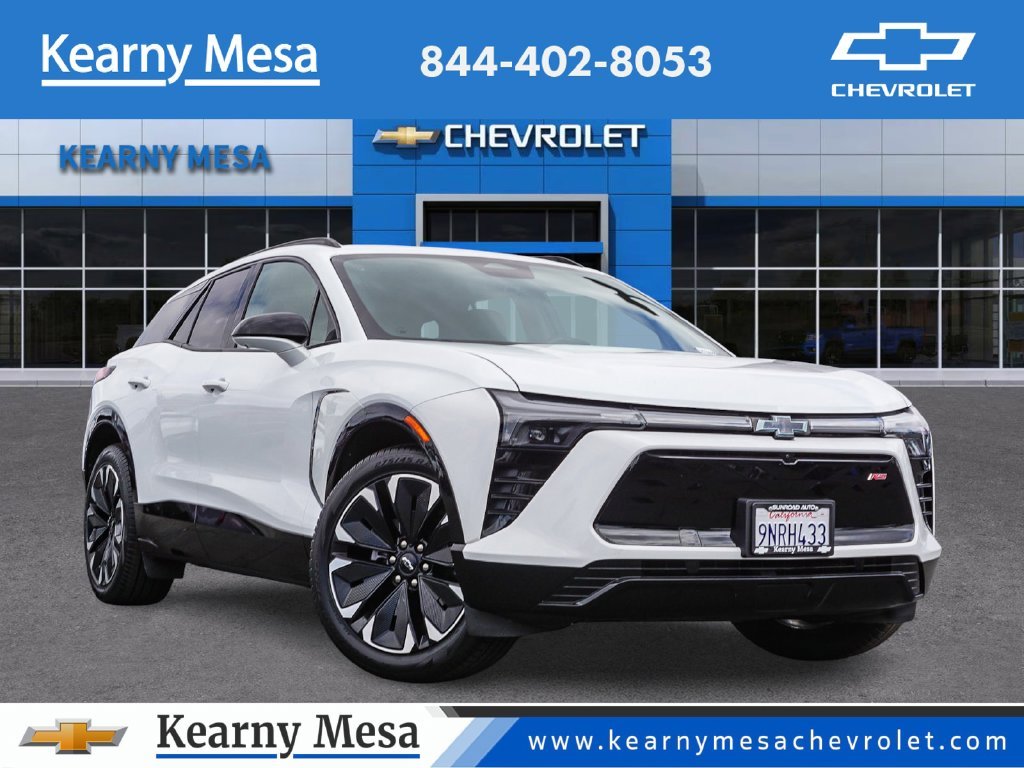 Used 2024 Summit White Chevrolet RS image 1