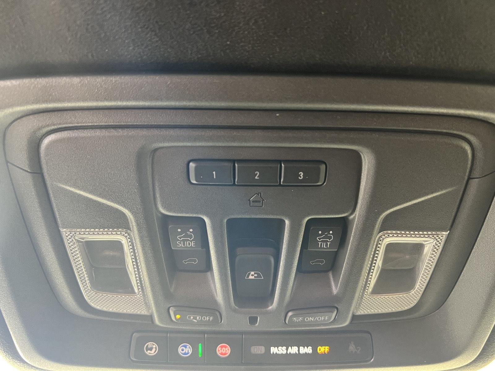 Used 2024 White Frost Tricoat GMC Denali Ultimate image 20