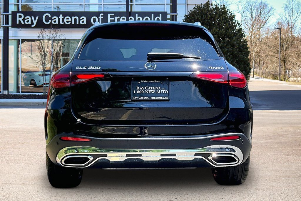 New 2026 Black Mercedes-Benz GLC 300 image 18