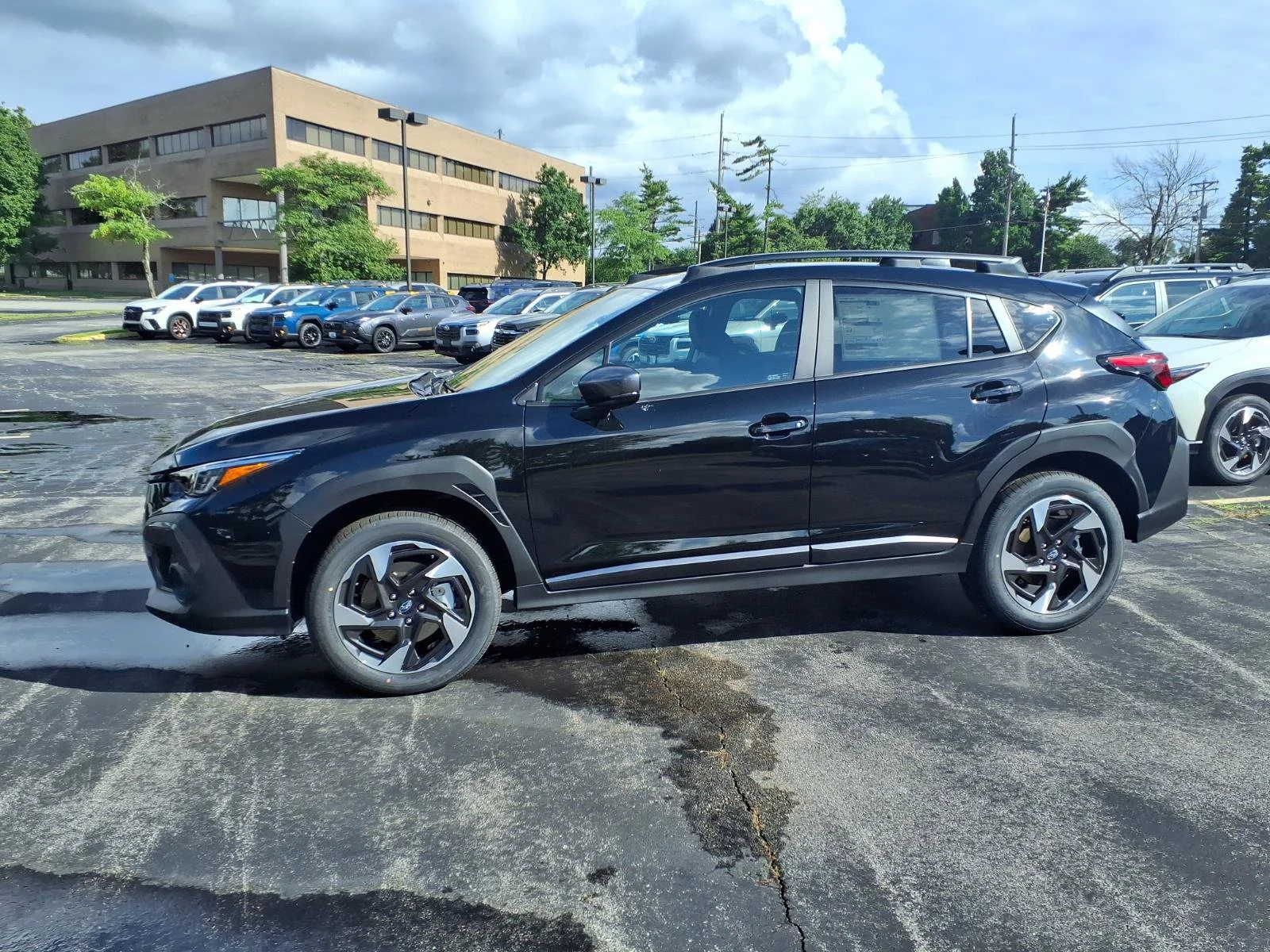 New 2026 CRYSTAL BLACK SILICA Subaru Limited image 13