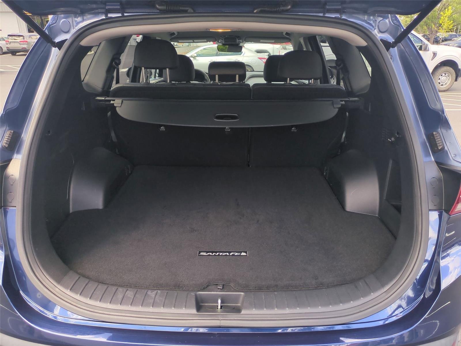 Used 2023 Stormy Sea Hyundai SE image 43