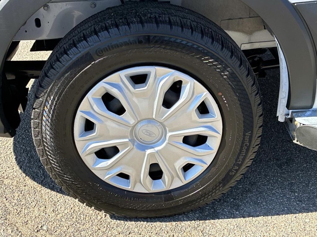 Used 2025 White Ford  image 17