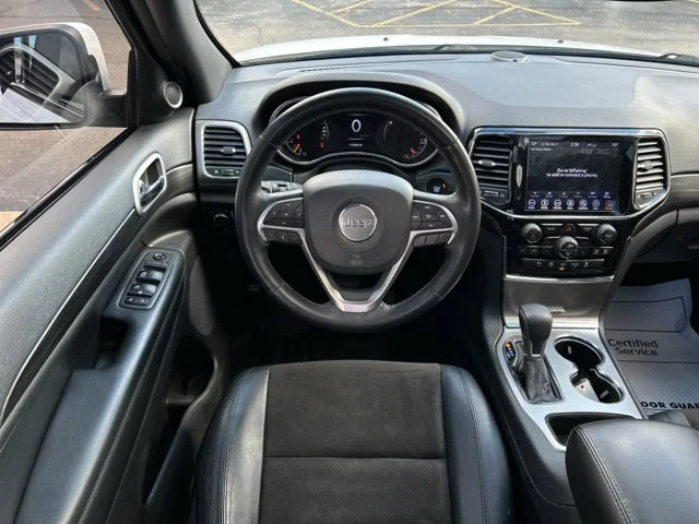 Used 2019 Bright White Clearcoat Jeep Altitude image 24