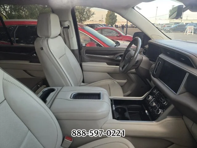 Used 2021 White GMC Denali image 10