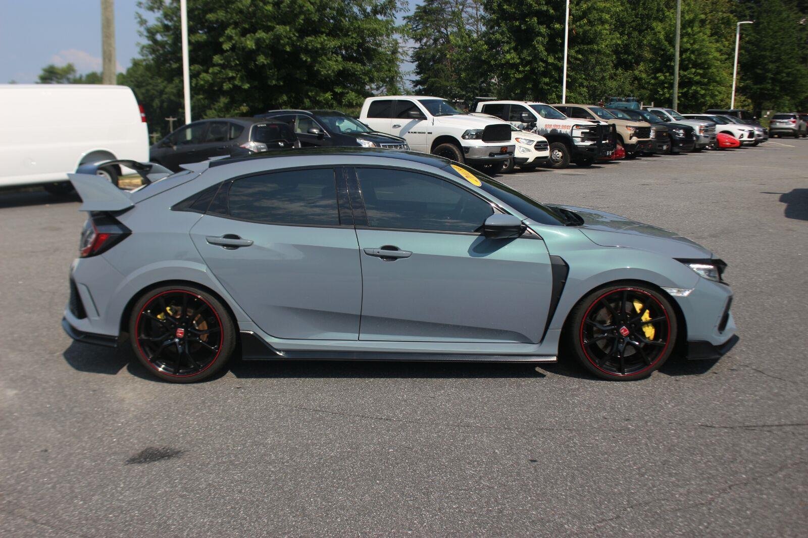 Used 2019 Grey Honda Touring image 12