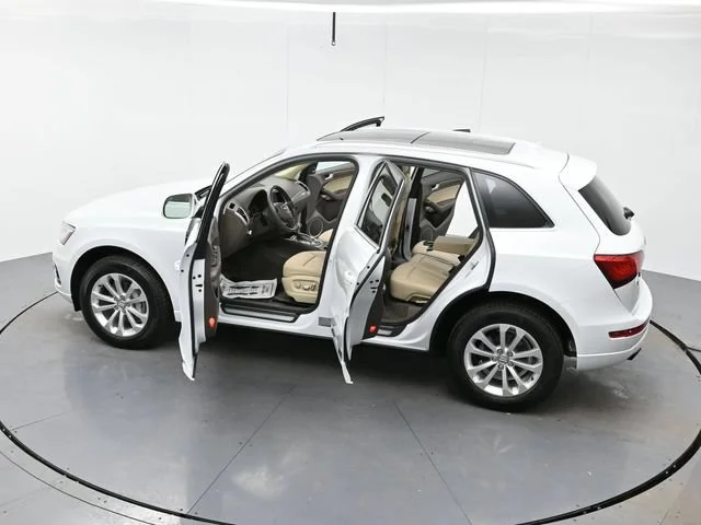 Used 2024 White Frost Tricoat Buick Avenir image 42