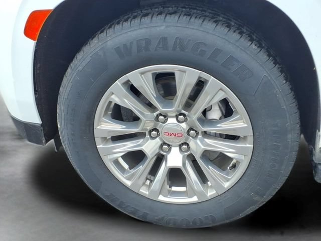 Used 2023 Summit White GMC Denali image 19