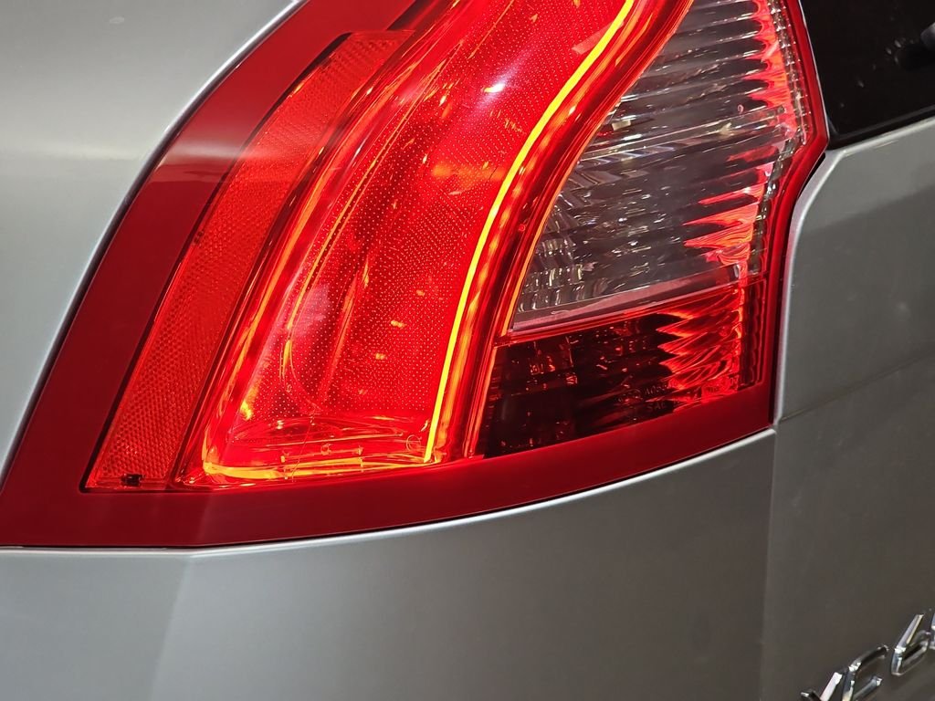 Used 2015 Silver Volvo T6 image 35