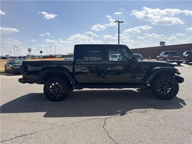 Used 2023 Black Clearcoat Jeep High Altitude 4x4 Crew Cab 5 ft. box image 8