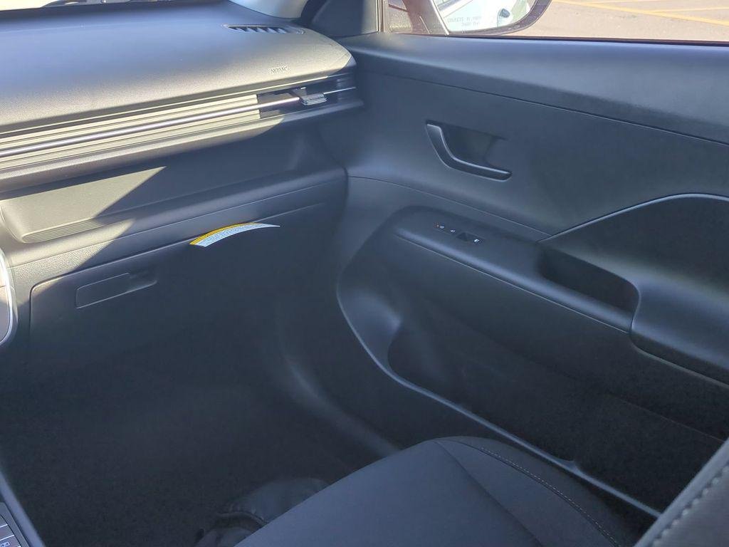 New 2027 Green Hyundai SE FWD image 19
