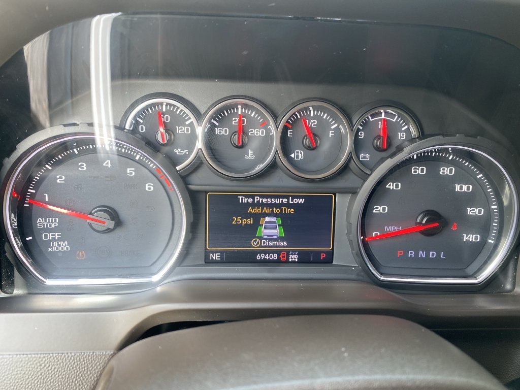Used 2020 Shadow Gray Metallic Chevrolet LT image 32
