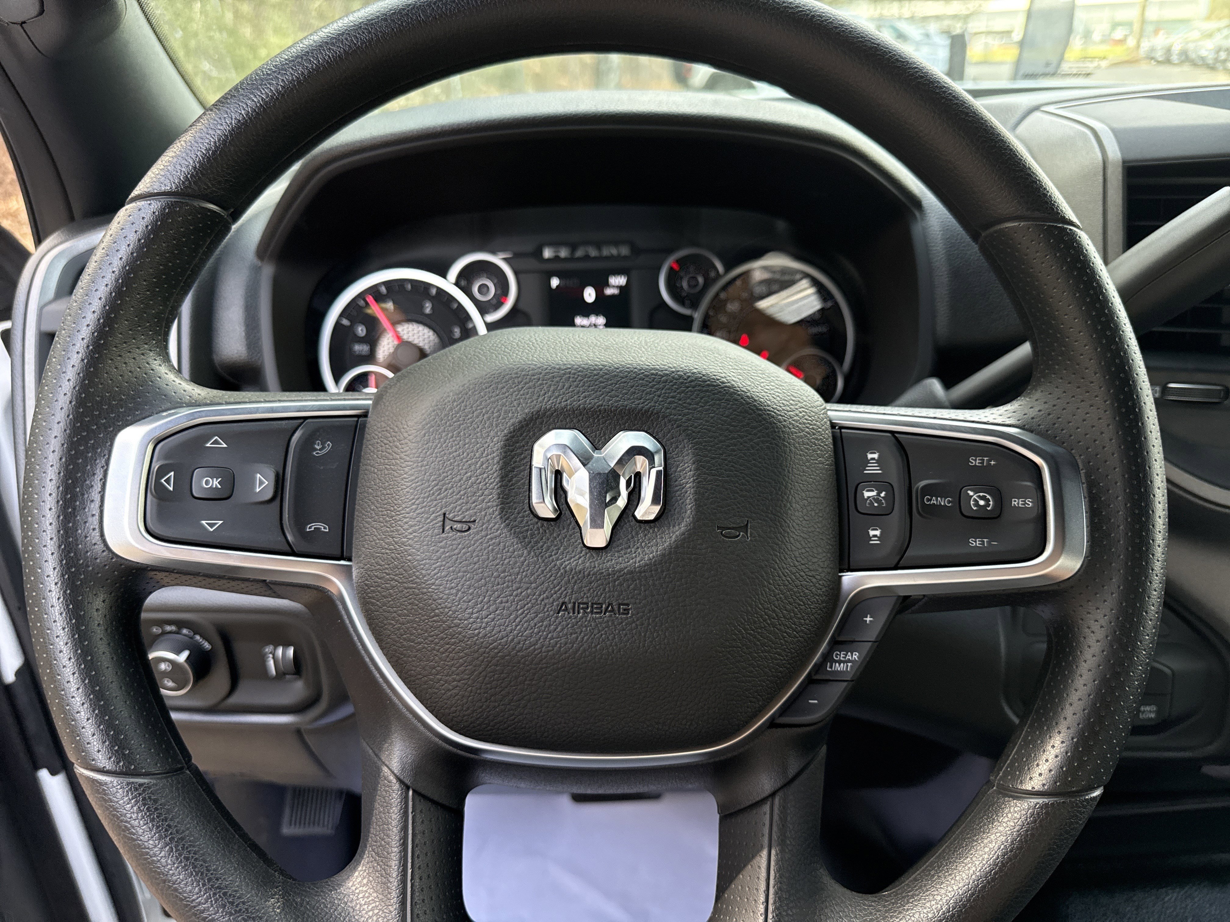 New 2026 Bright White Clearcoat RAM Tradesman image 33