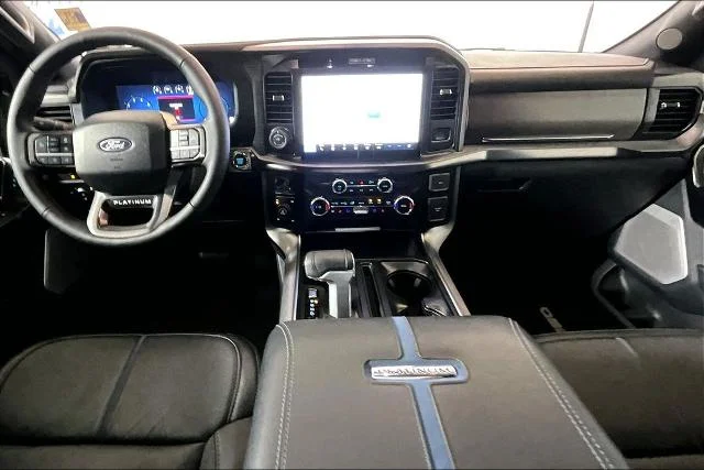 Used 2025 White Metallic Ford Platinum image 37