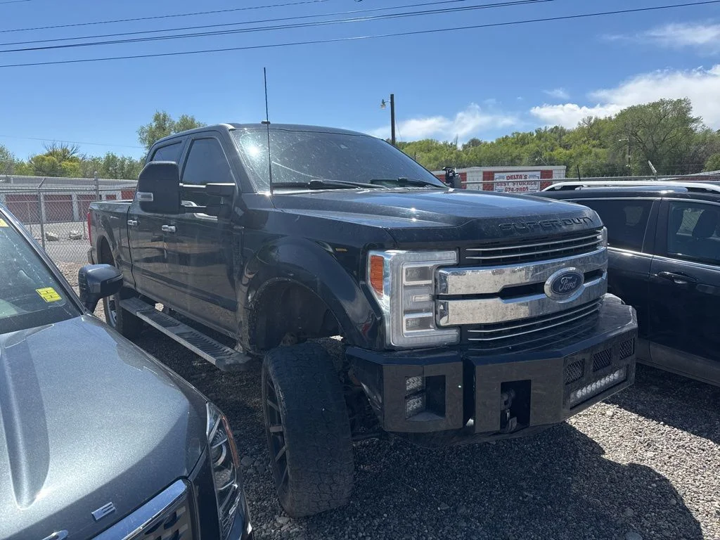 2018 Ford F-350 Lariat 4x4 Crew Cab 6-1/2' Box SRW's photo