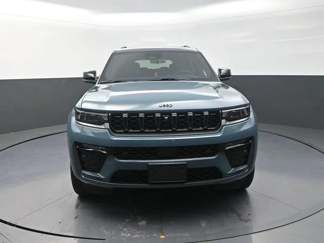 New 2026 Steel Blue Exterior Paint Jeep Limited Reserve image 4