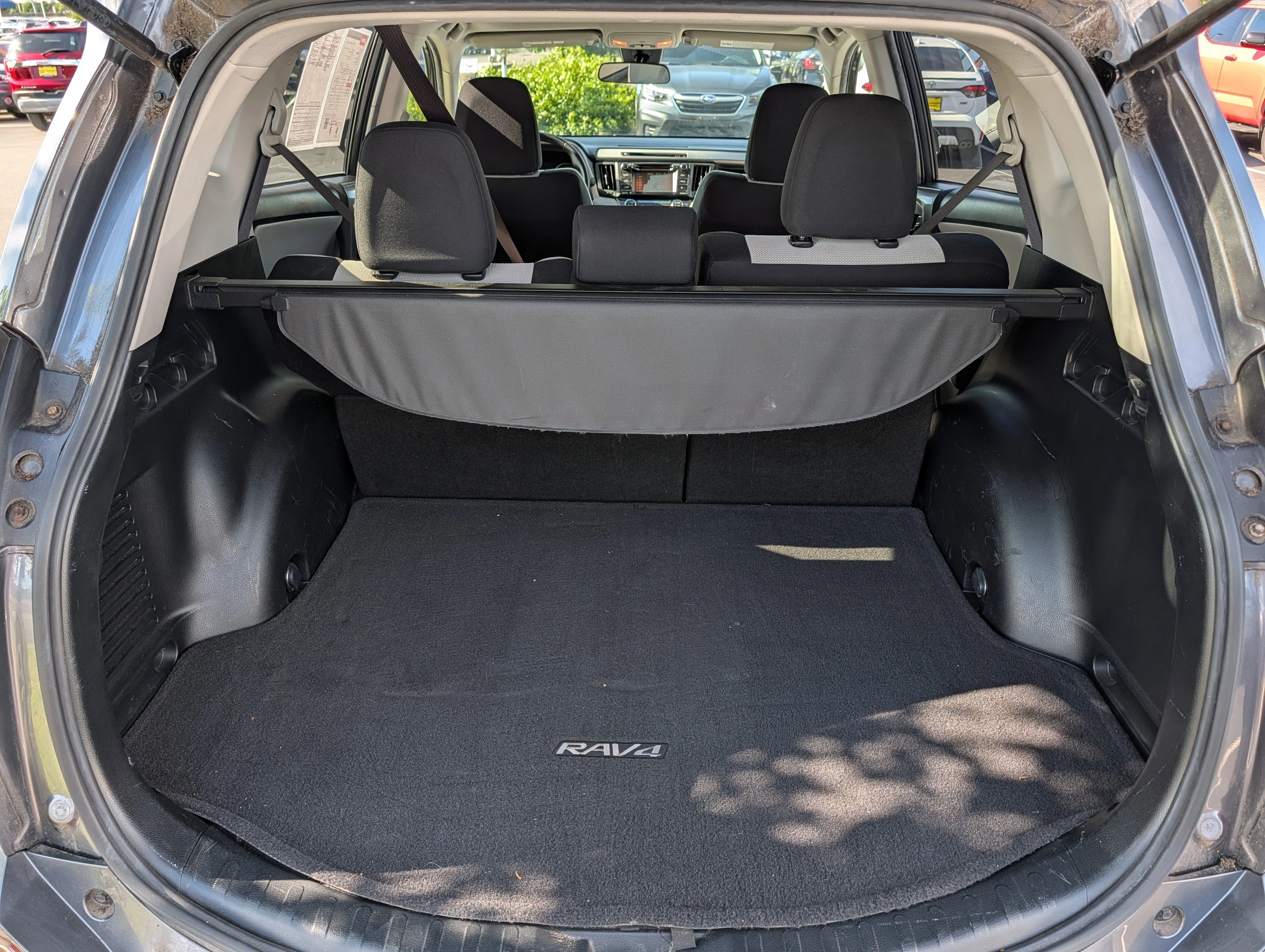 Used 2017 Magnetic Gray Metallic Toyota XLE image 18