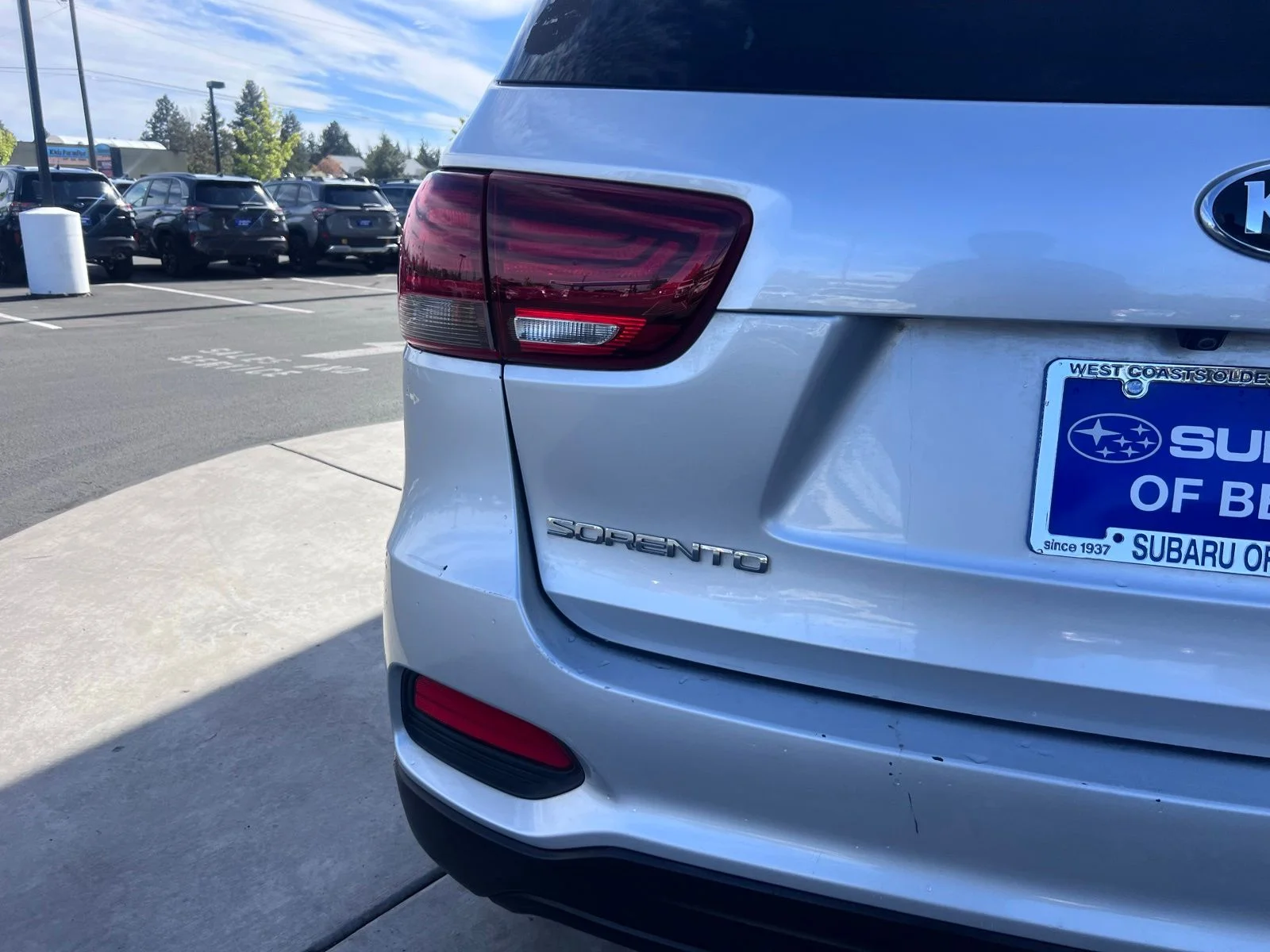 Used 2019 Sparkling Silver Kia L image 8