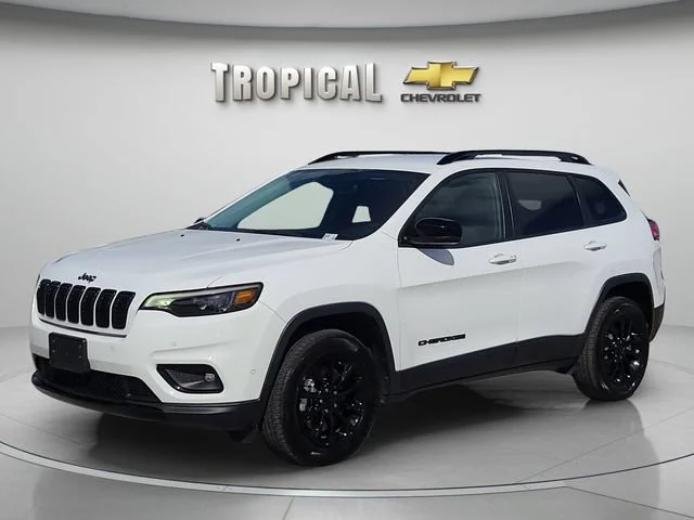 Used 2023 White Jeep Altitude Lux image 1