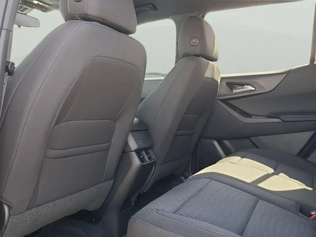 New 2027 Summit White Chevrolet LT image 11