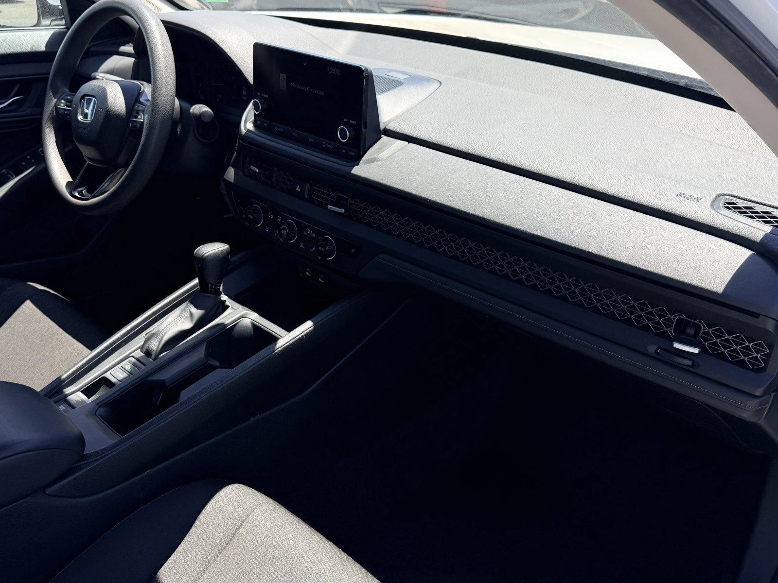 Used 2024  Honda EX image 7