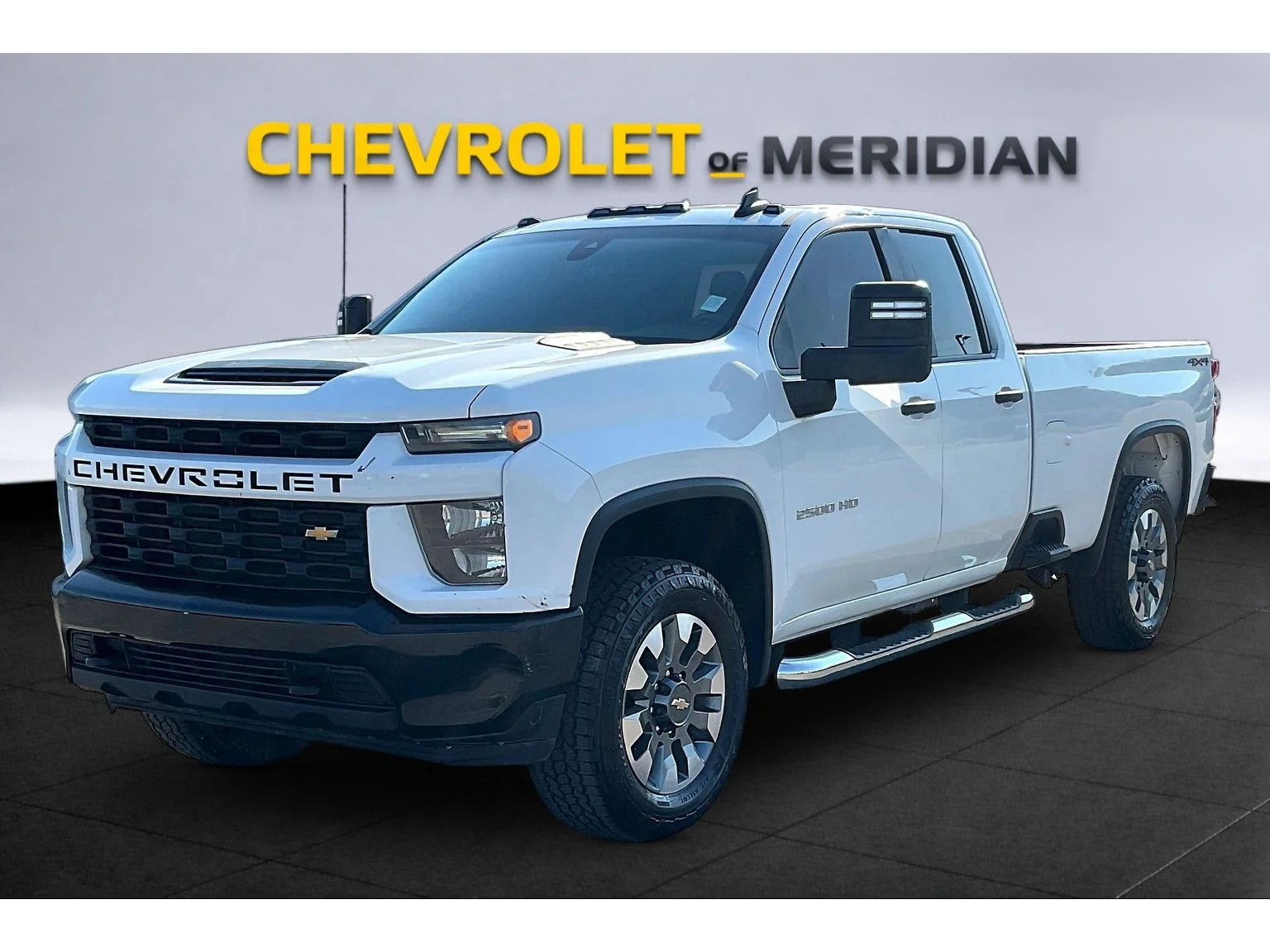 Used 2023 SUMMIT WHITE Chevrolet Custom image 9