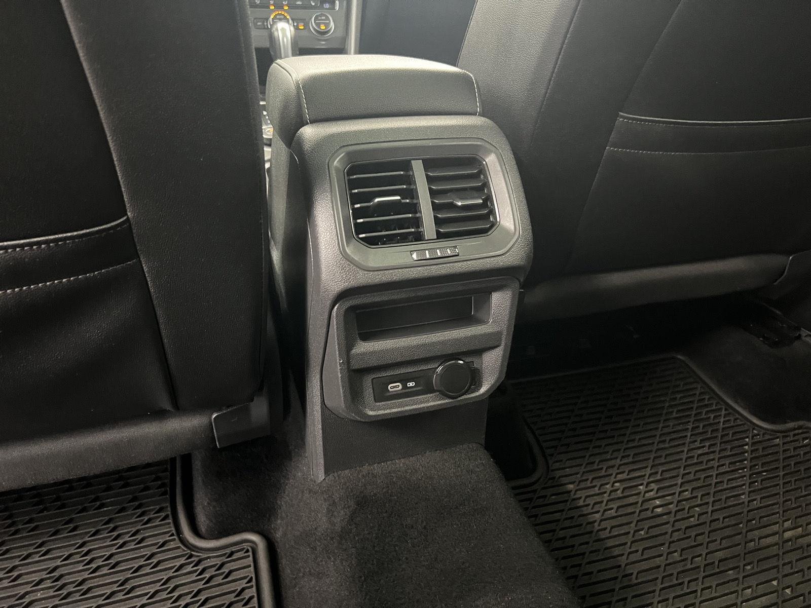 2021 Volkswagen Tiguan SEL - Photo 29