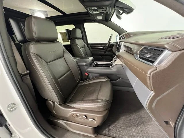 Used 2021 White GMC Denali image 45