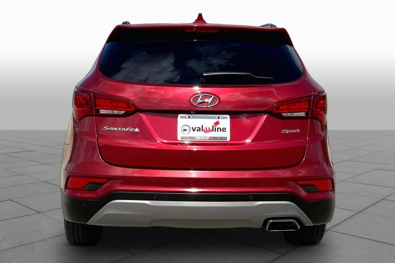 Used 2017 Serrano Red Hyundai 2.4L image 5