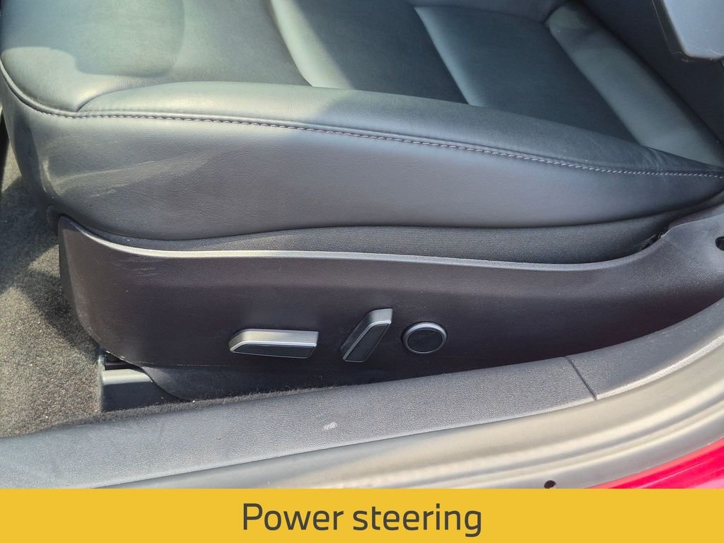 Used 2022 Red Tesla Long Range image 16
