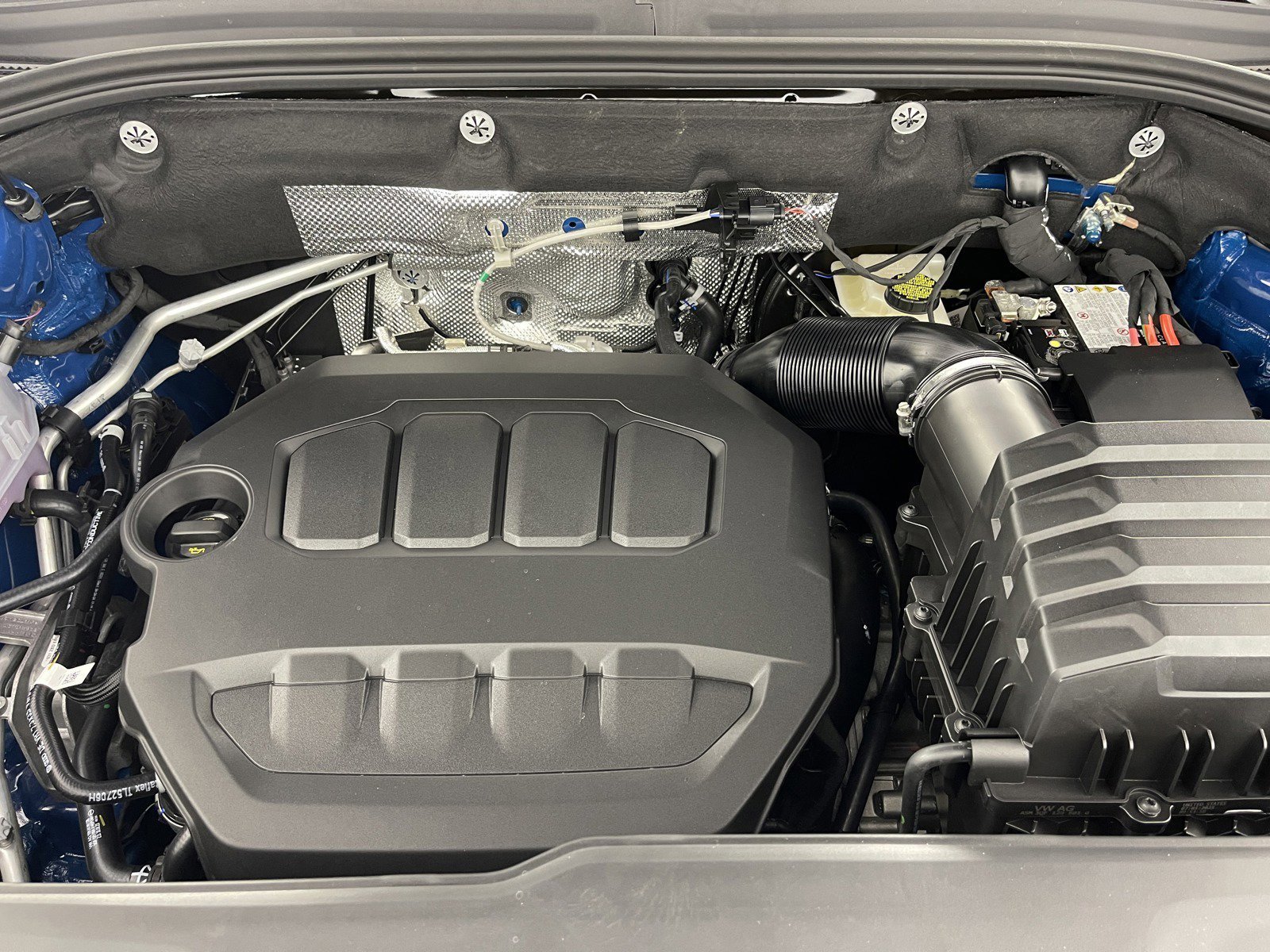 2025 Volkswagen Atlas Cross Sport SEL R-LINE - Photo 38