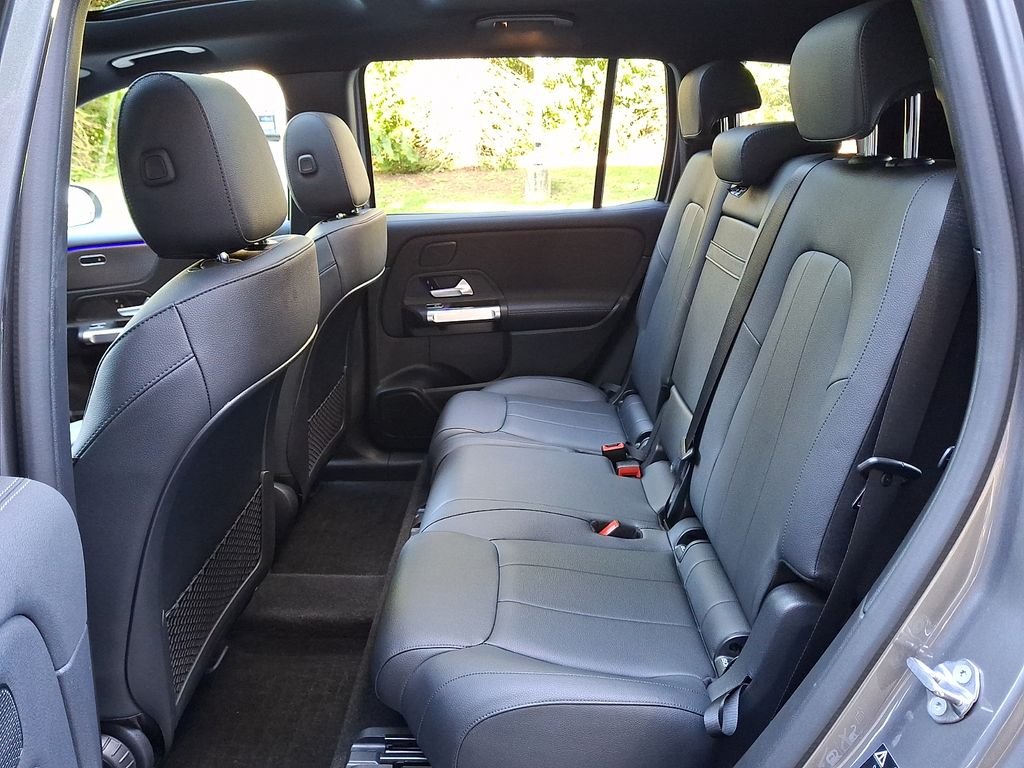 Used 2022 Gray Mercedes-Benz 350 image 10
