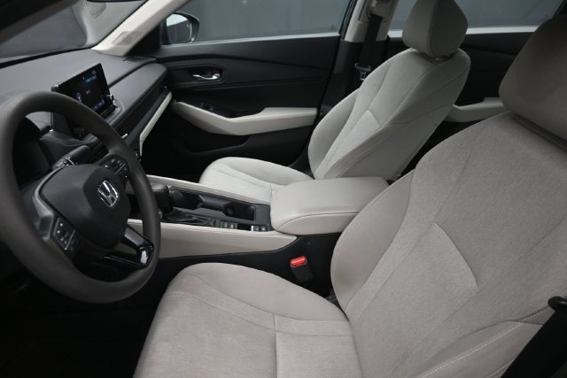 Used 2023 Gray Honda EX image 16
