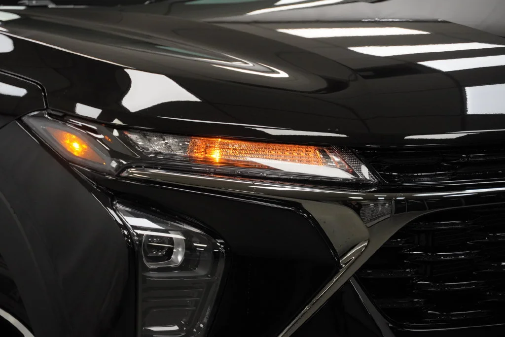 New 2026 Mosaic Black Metallic Chevrolet 1RS image 9