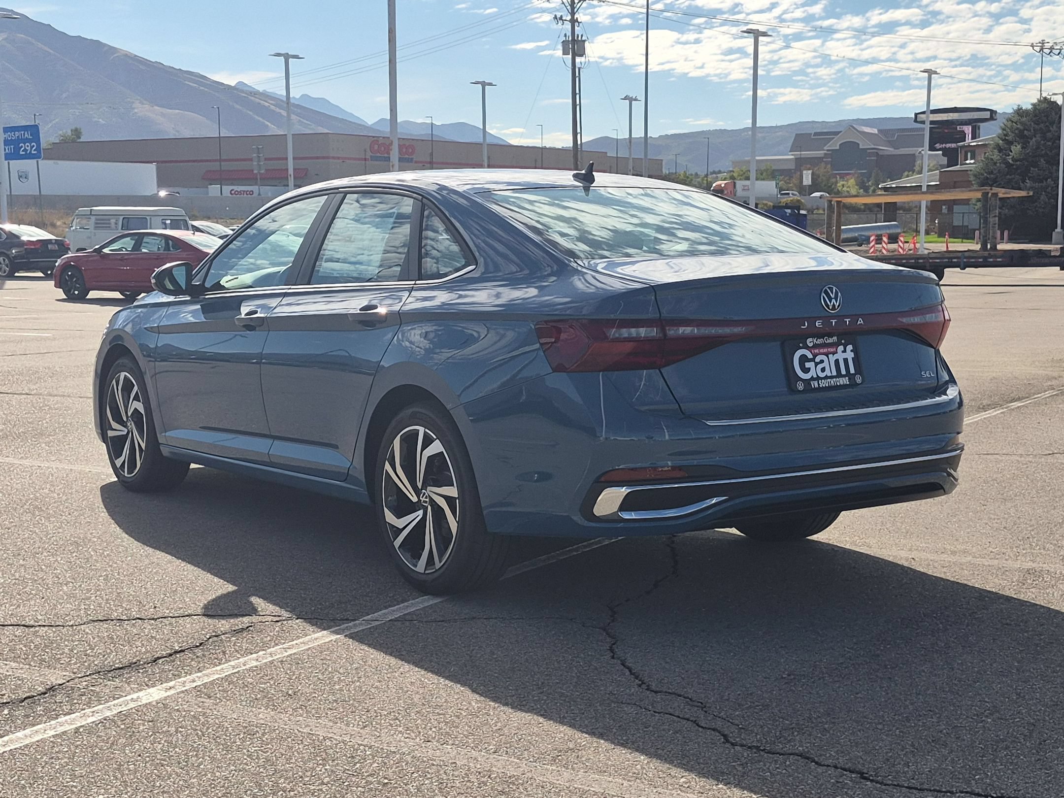 New 2027 Monterey Blue Pearl Volkswagen SEL image 5