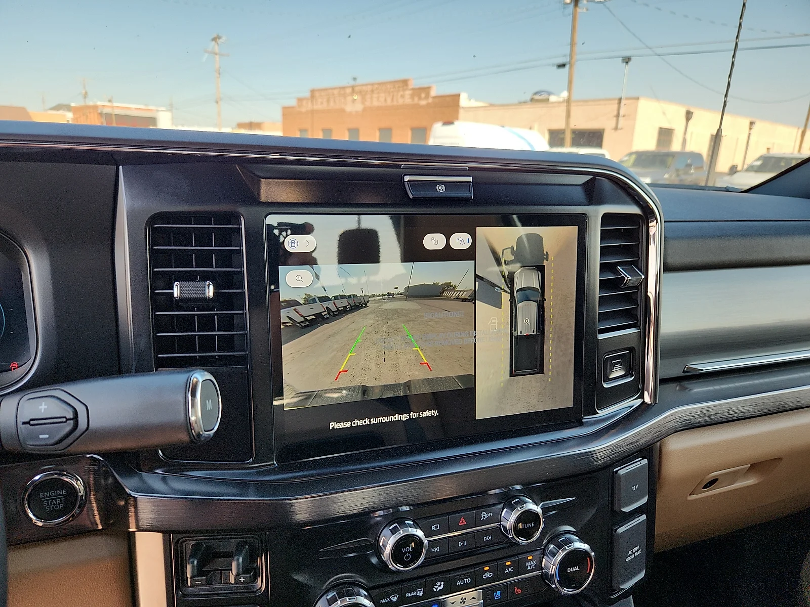 New 2026 Oxford White Ford Lariat image 23