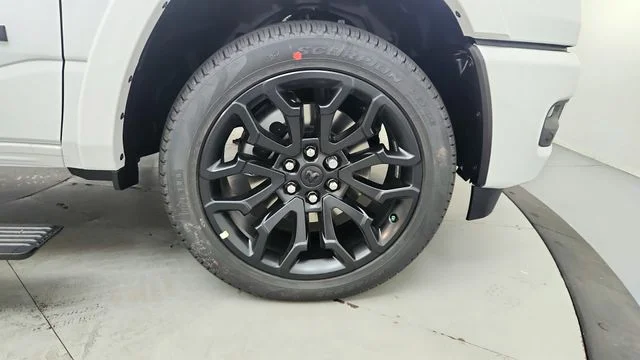 2026 RAM 1500 Limited - Photo 9