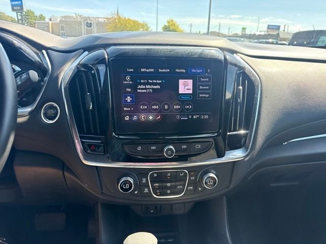 Used 2023 Gray Chevrolet LT image 18